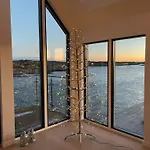 Vakantiehuis Modern Seaside Bomlo
