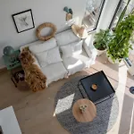 Modern Seaside Bomlo