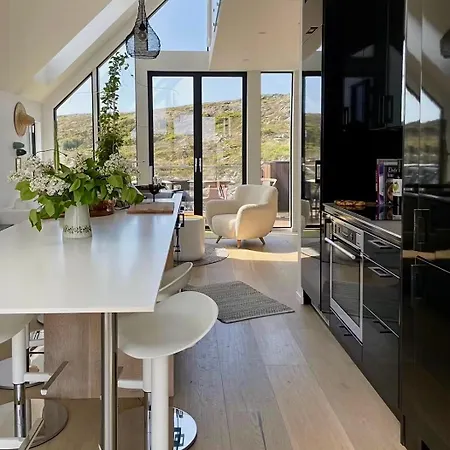 Modern Seaside *
