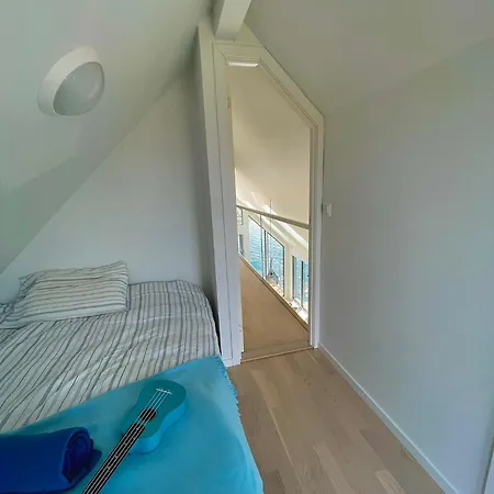 Modern Seaside Feriehus