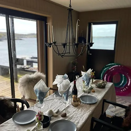 Modern Seaside Feriehus Bomlo