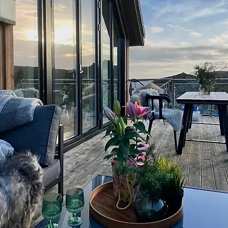 Modern Seaside *