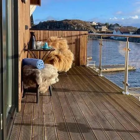 Modern Seaside