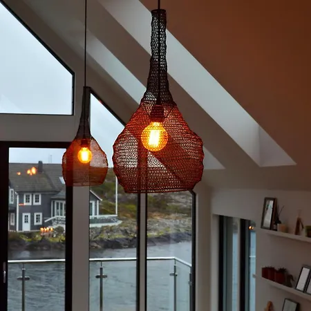Modern Seaside Holiday home *
